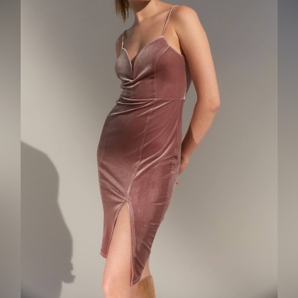 Urban Outfitters Andria Velvet Bodycon Dress